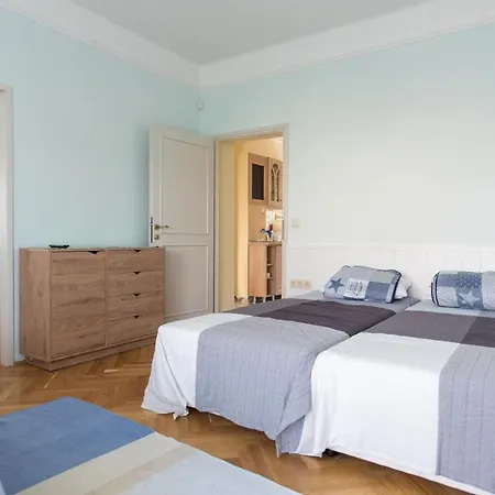 Zefir Apartments Balatonfured Exterior photo