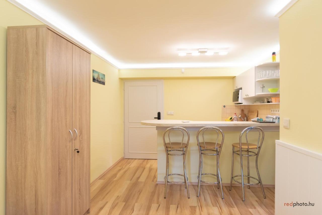 Zefir Apartment
